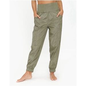 FREE PEOPLE Movement The Way Home Jogger Pull On Pants High Rise NEW